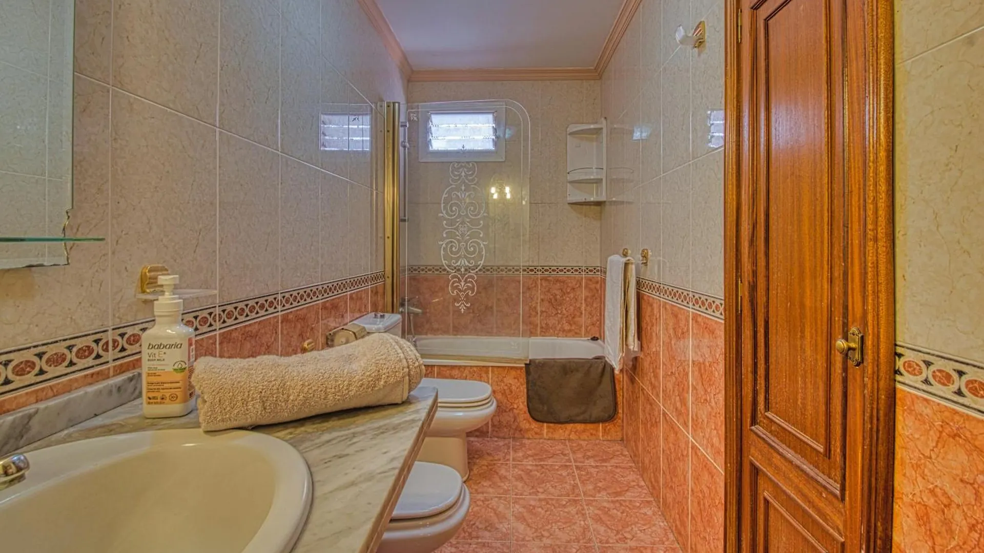 Home Radazul Beach Sea View & Wiffi Free Lejlighed
