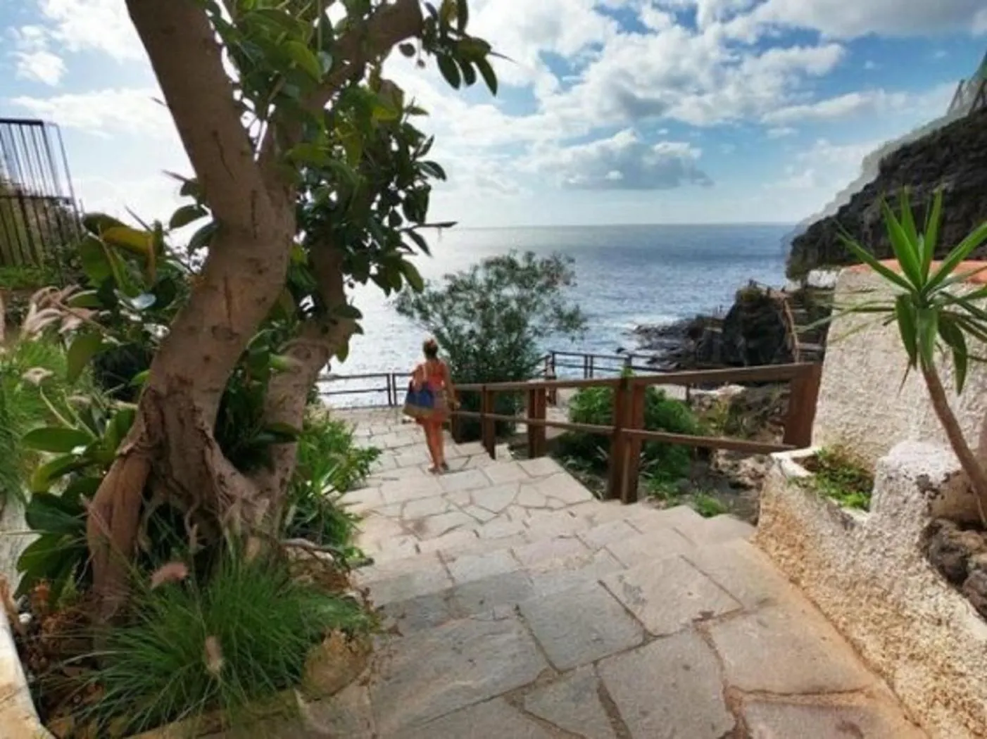 Home Radazul Beach Sea View & Wiffi Free Apartamento